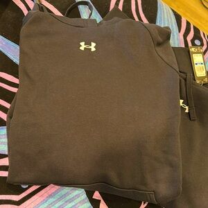 NWT Black under armor sweatshirt